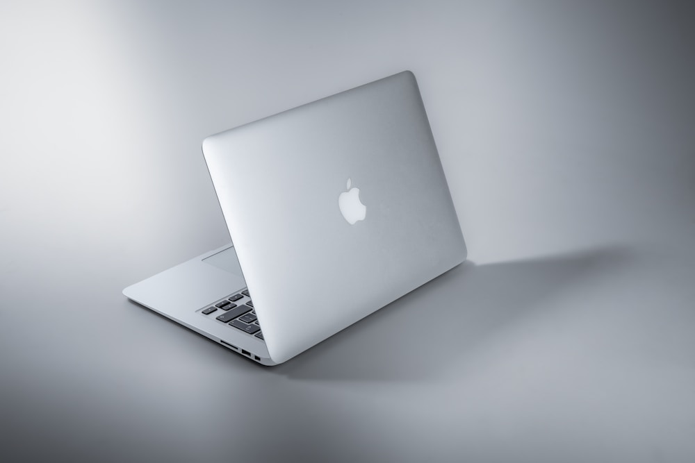 Apple 2024 MacBook Pro Laptop with M4 Max chip (16.2-inch Liquid Retina XDR, 36GB Unified Memory, 1TB SSD, Space Black)