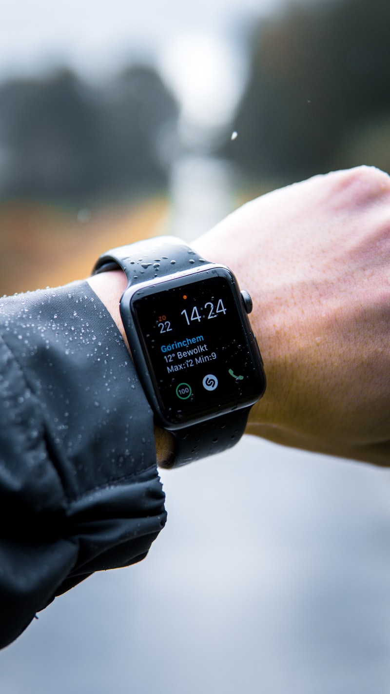 Apple Watch Ultra 2 (GPS + Cellular, 49mm Black Titanium)