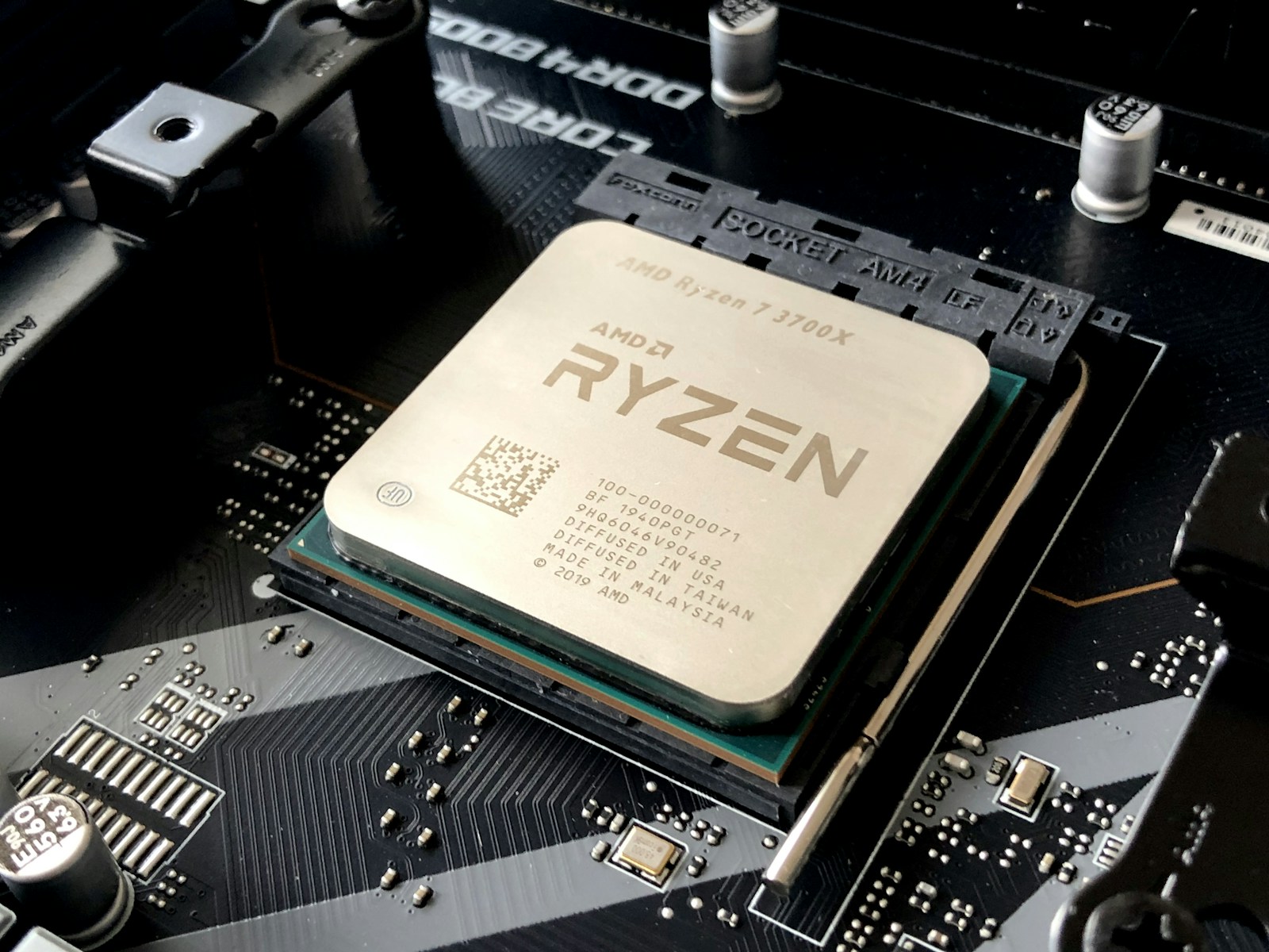 Flagship Pro Laptop Silicon and Motherboard Architecture