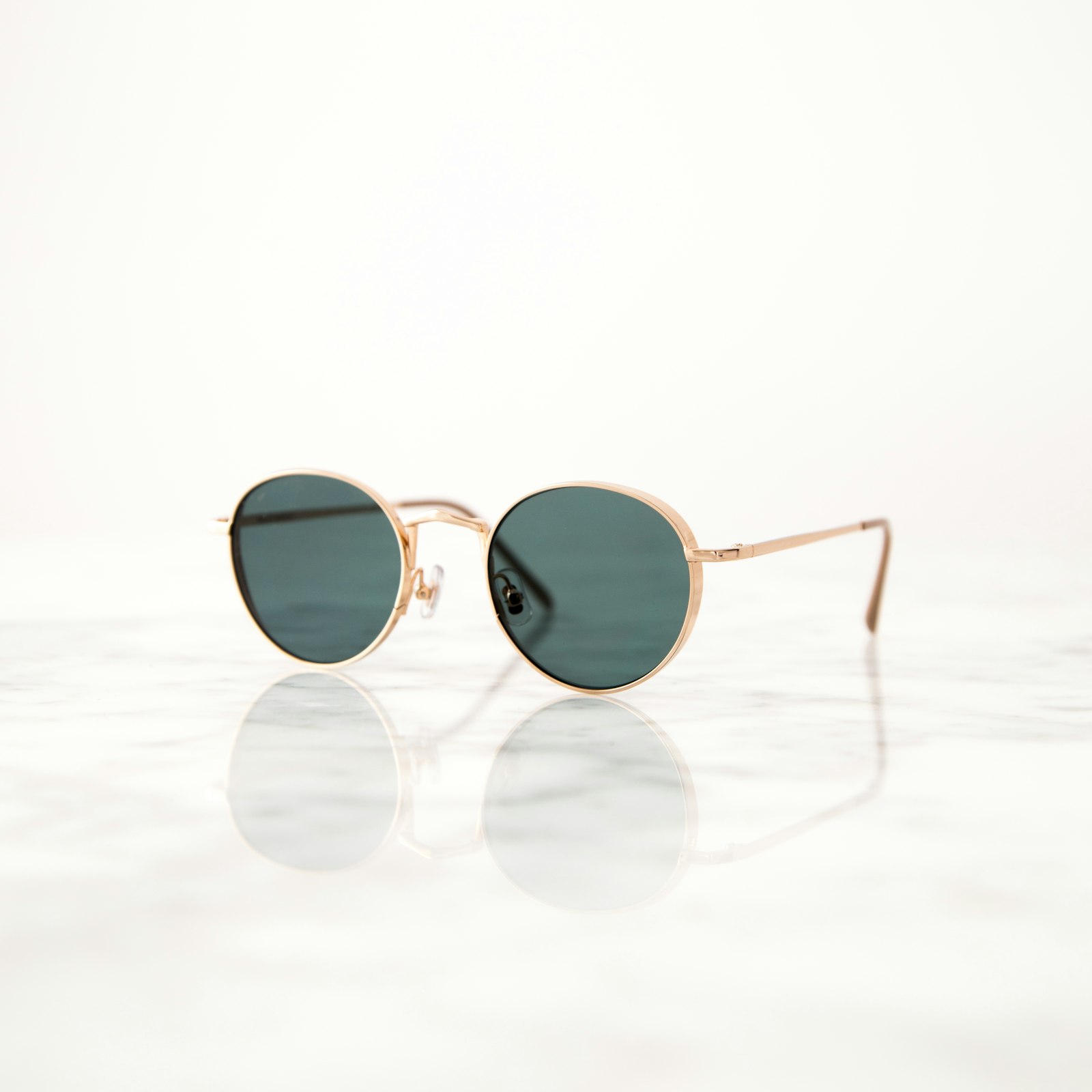 Ray-Ban Meta Smart Glasses POV Capture and Open-Ear Audio Architecture