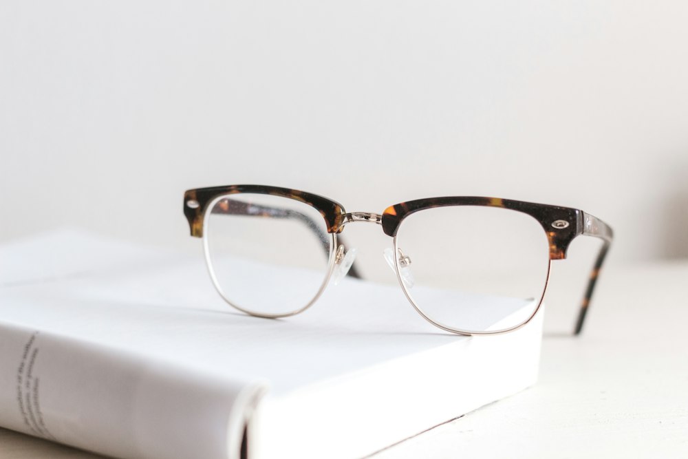 RayNeo Air 2 XR AR Glasses (120Hz Sony Micro-OLED)