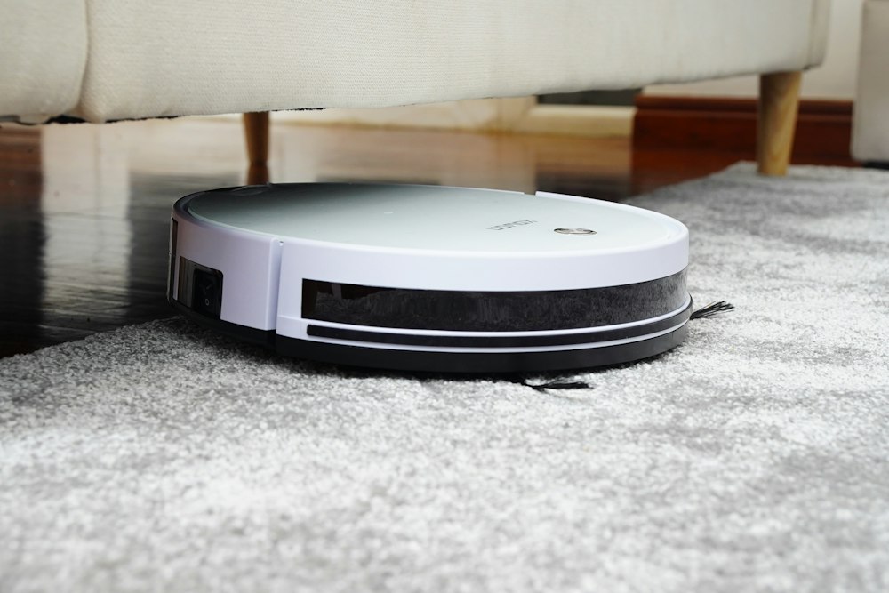 Roborock S8 MaxV Ultra Robot Vacuum and Mop with FlexiArm & RockDock Ultra